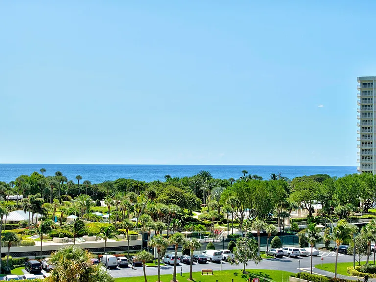 4201 N Ocean Blvd #608 — Photo 4