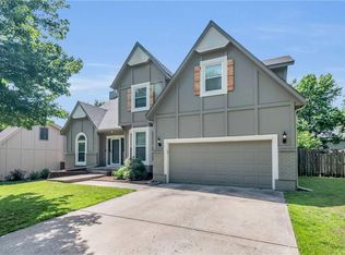 22613 W 49th St, Shawnee, KS 66226