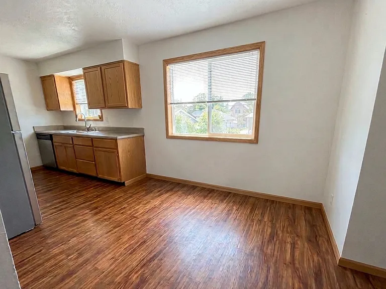 Tabor West Apartments — Photo 14