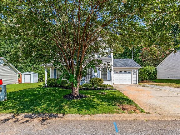 3rd image of 482 Pleasant Green Dr