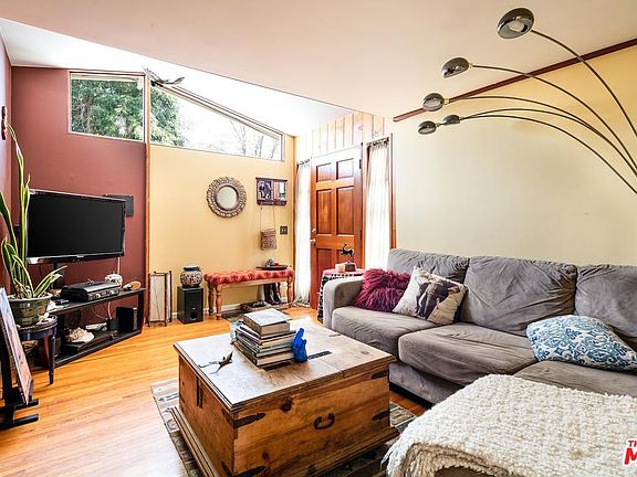 5th image of 11242 Tiara St