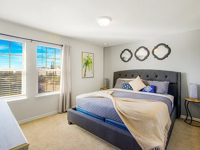 2311 Luxor Dr — Photo 14