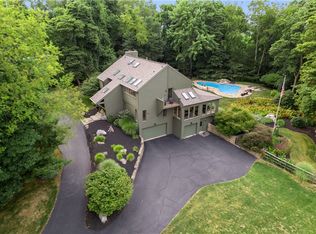 4556 Middle Rd, Allison Park, PA 15101
