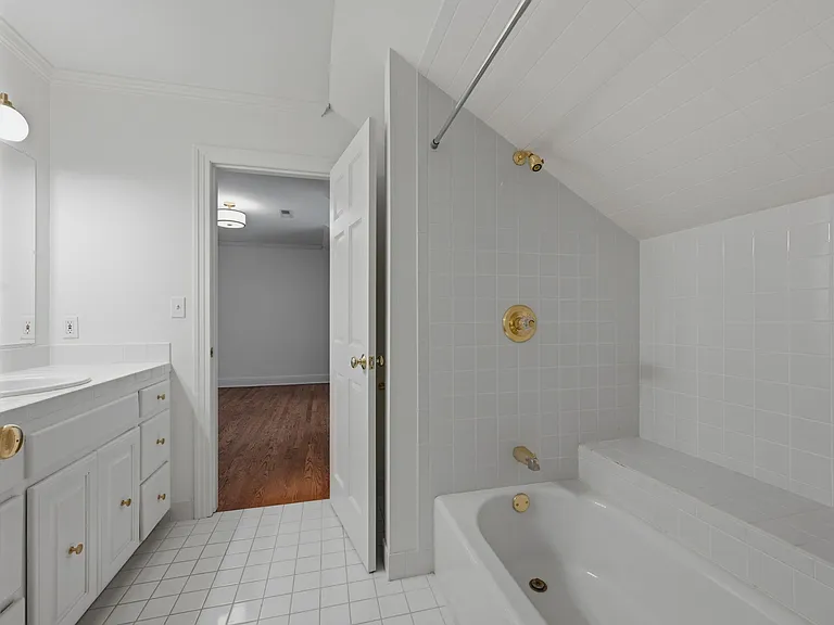 Guest Jack and Jill Bathroom
