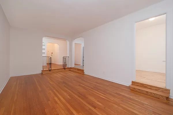 1st image of 55 E 190th St APT 35