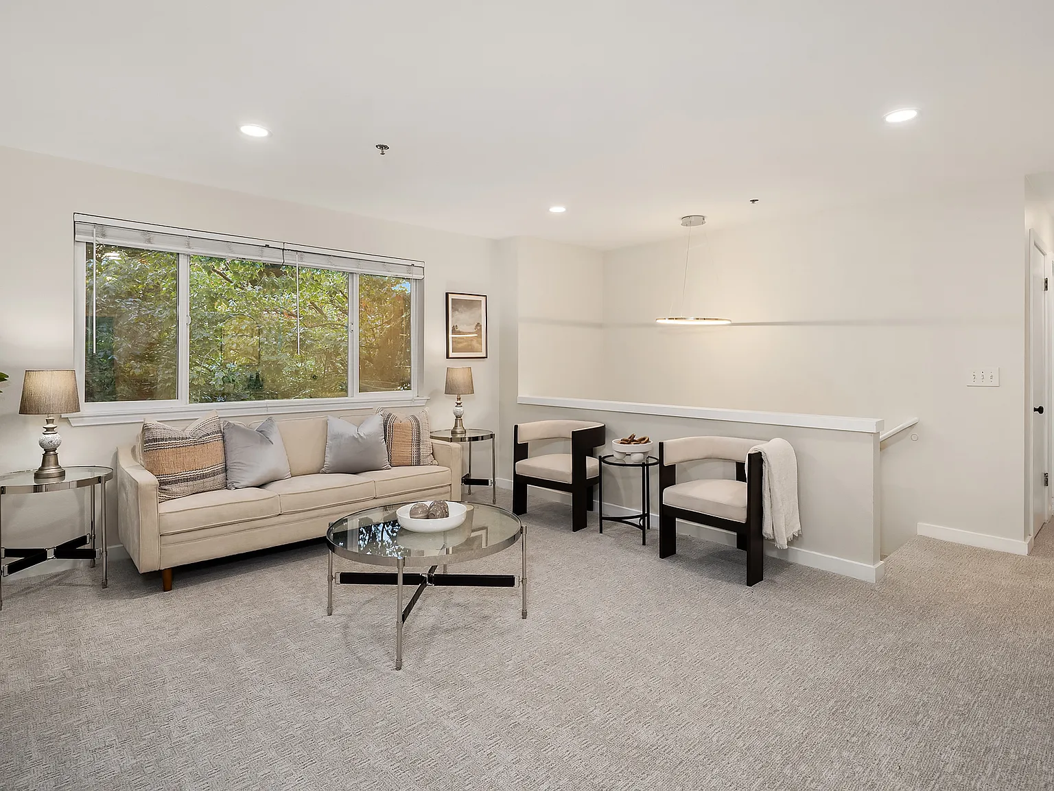 2 bed, 950 sqft, $2,750 — Photo 2