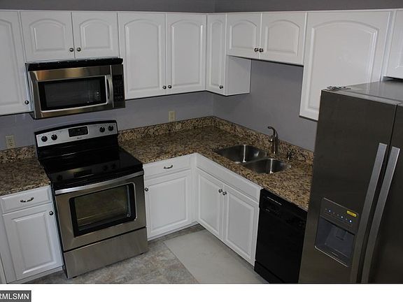 3rd image of 2470 Cobble Hill Alcove APT A