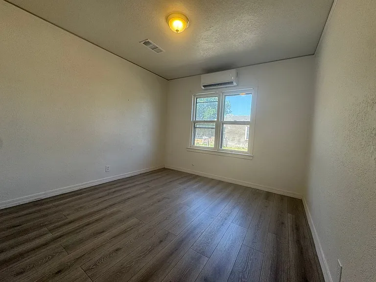 304 W Albuquerque St — Photo 6