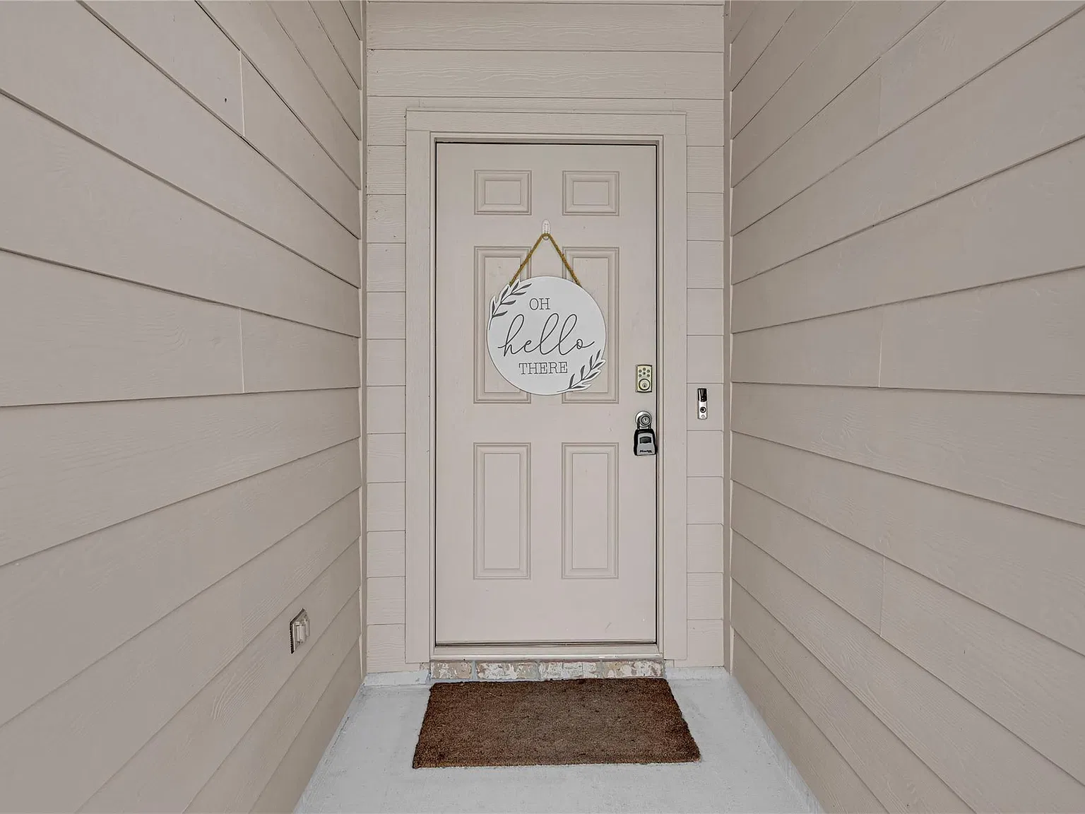 4 bed, 2.0 bath, 1855 sqft, $2,300 — Photo 3
