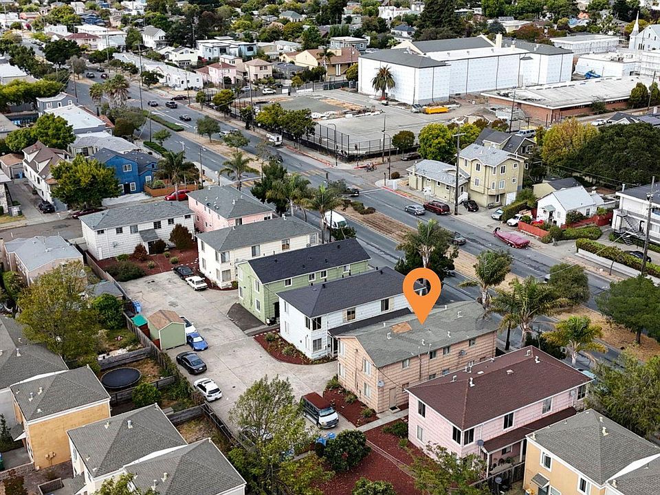 2nd image of 2782 Sacramento St
