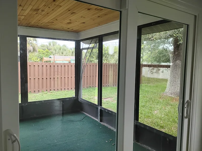 10299 Willmington Blvd — Photo 8
