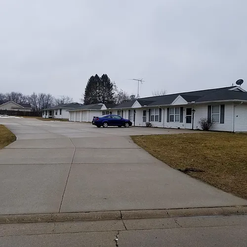 1112 Oakview Dr #1112 Photo 1