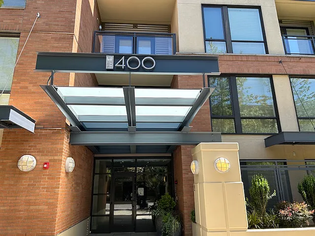 400 Washington Ave #210 — Photo 1