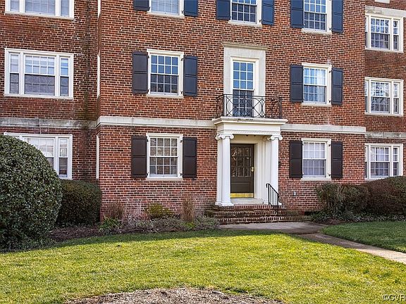 4th image of 47 E Lock Ln #U7