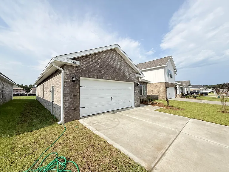 8090 Fox Hunt Dr — Photo 4