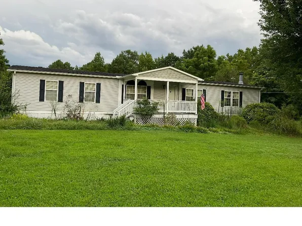 632 Sandy Beach Rd, Heathsville, VA 22473