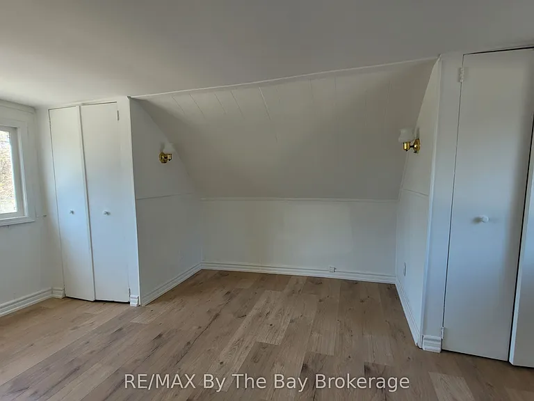 19 Glen St — Photo 15