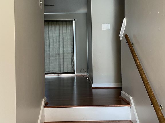 5th image of 1417 Ashbourne Dr #1