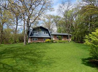 8330 Burr Oak Rd, Roscoe, IL 61073