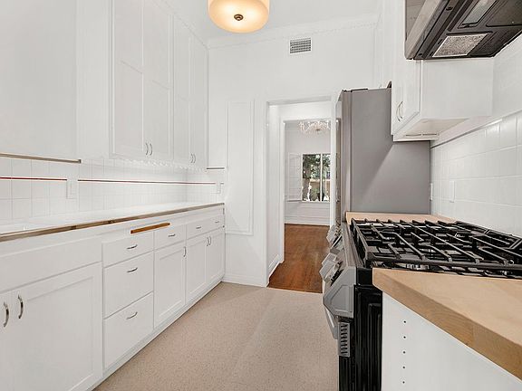 4th image of 7467 Hollywood Blvd APT 2