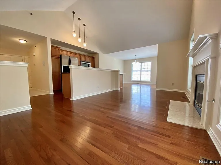 341 S Village Way — Photo 10
