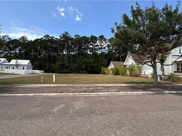202 Placid Rd, Saint Marys, GA 31558