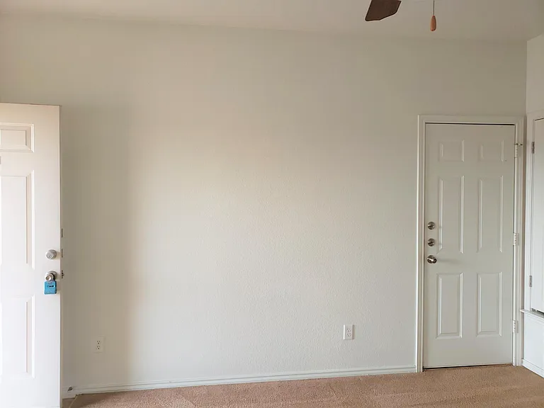 2810 Ashley Dr — Photo 6