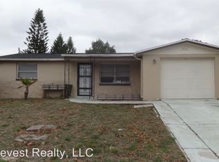 9716 Rainbow Ln, Port Richey, FL 34668