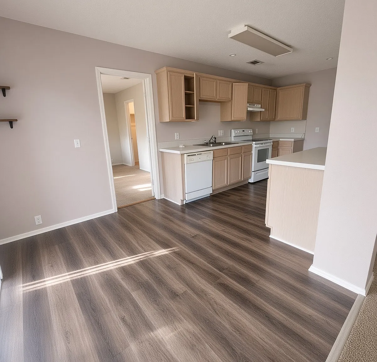 4 bed, 1515 sqft, $2,300 — Photo 2