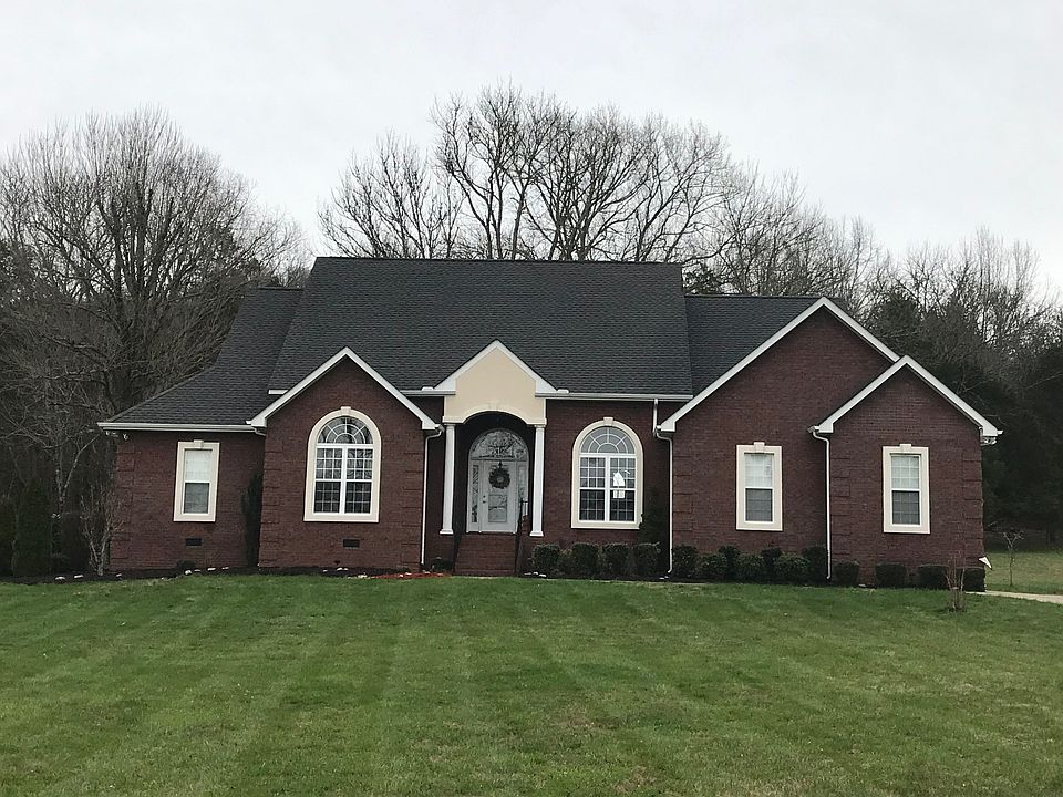 1st image of 293 Valley Dr