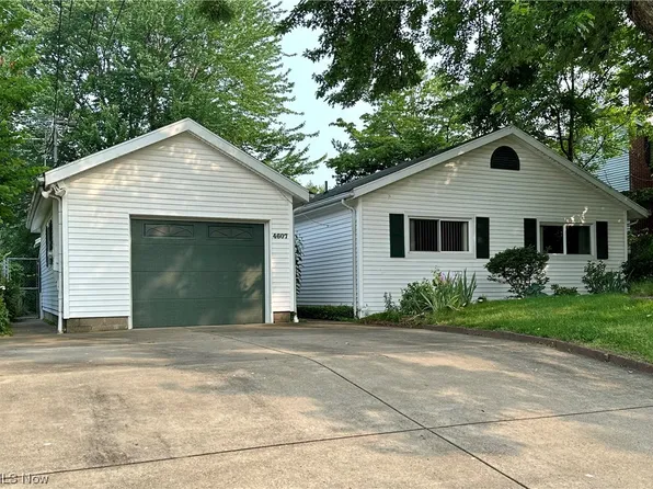 4607 6th Ave, Vienna, WV 26105