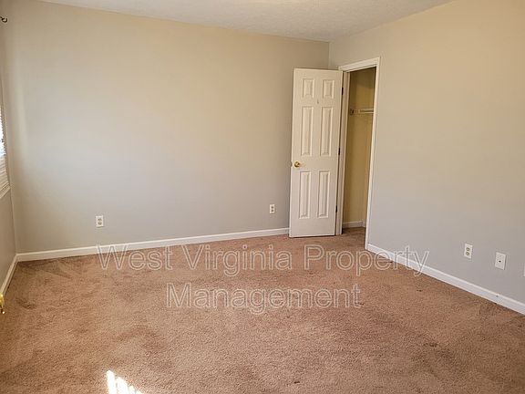 4th image of 581 Prosperity Rd APT 212