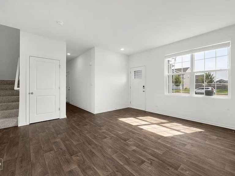 714 Juniper St — Photo 2