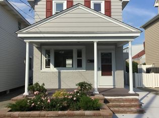 105 N Kenyon Ave, Margate, NJ 08402
