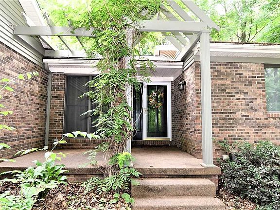4th image of 10233 Lincoln Ave