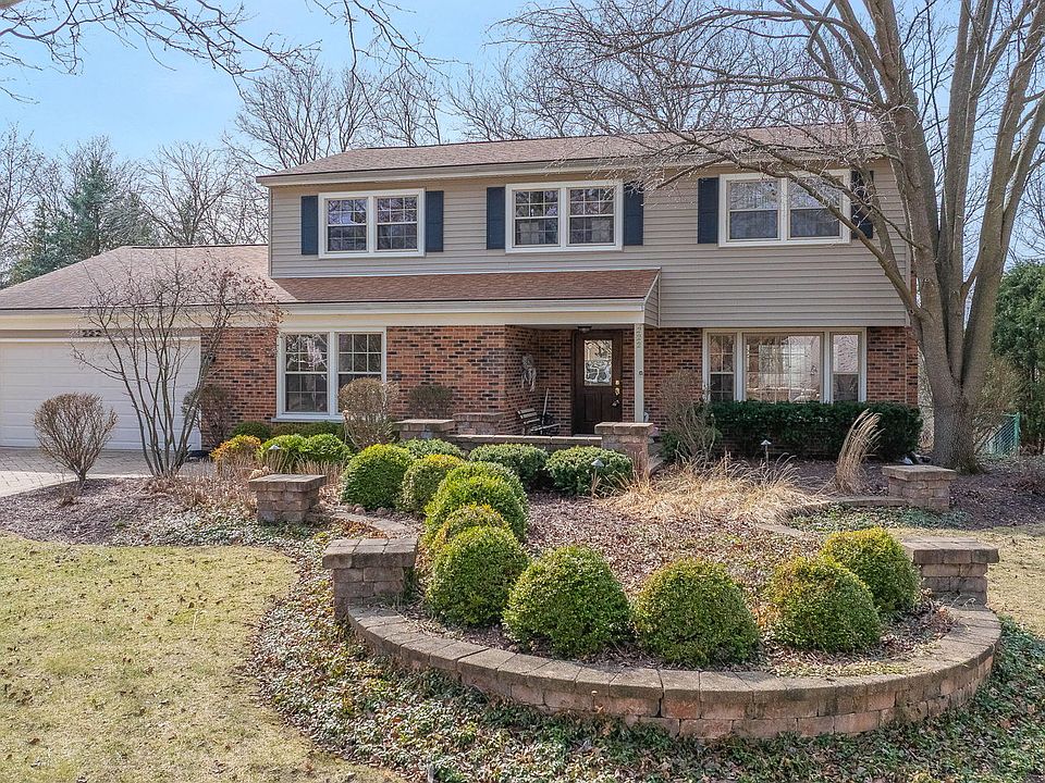 1st image of 222 Warwick Dr