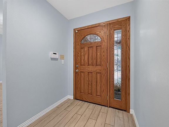 4th image of 4513 Acacia St