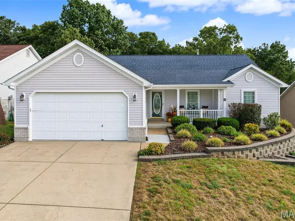 9832 Sand Castle Dr, Pevely, MO 63070