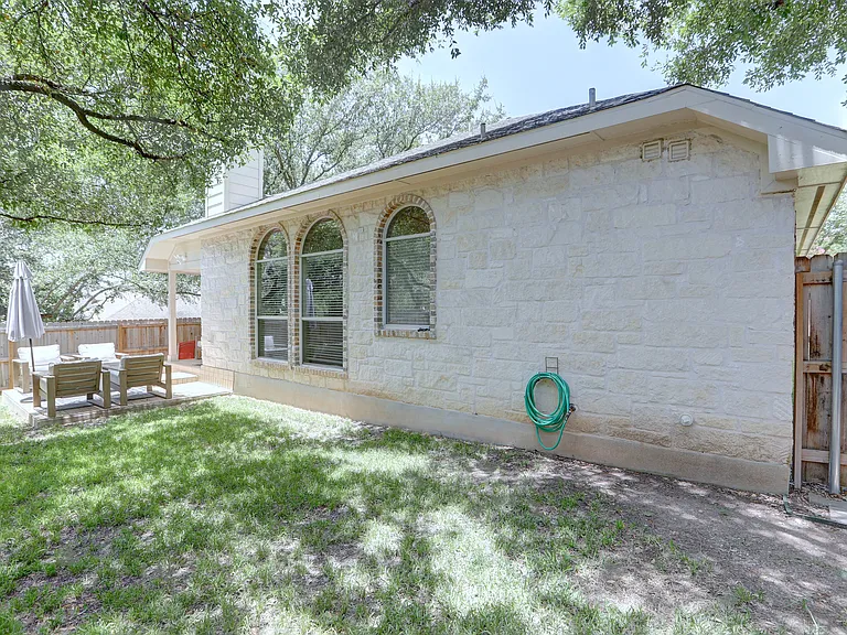 4117 Gazley Ln — Photo 37
