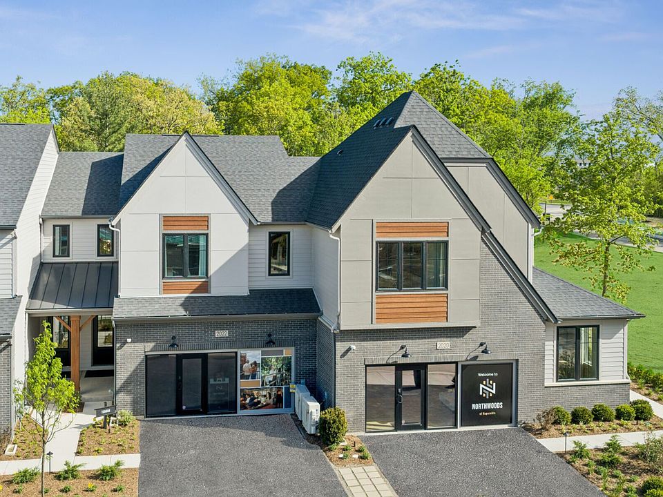 Northwoods of Naperville Front Exterior