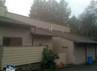 4801 SW Caldew St APT B, Portland, OR 97219