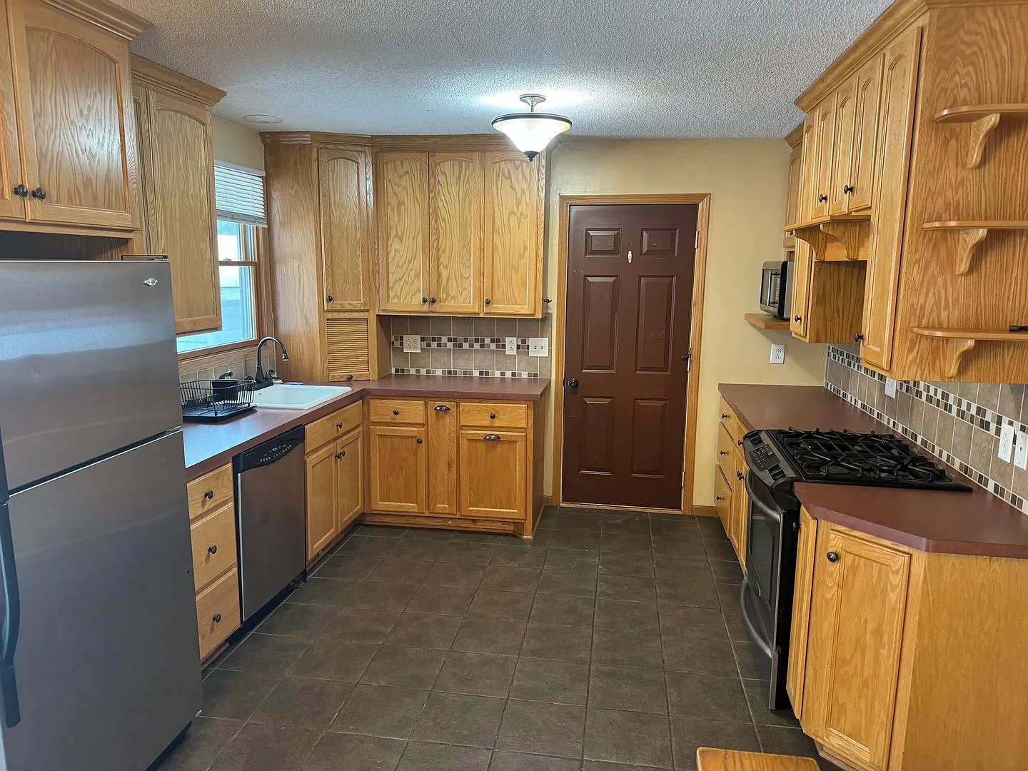 3 BR / 1 BA Home w/ Fenced Backyard & 2-Car Garage in Spring Lake Park! — Photo 3