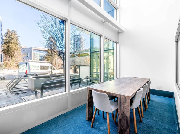 13438 Central Ave #907, Surrey, BC V3T 0N2