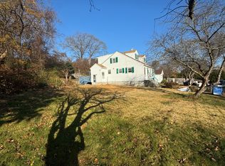 11 Hunt St, Norwich, CT 06360