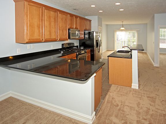 002 Kitchen_08122014