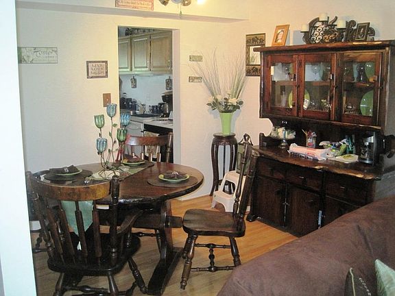 4th image of 2916 Wythe Ct