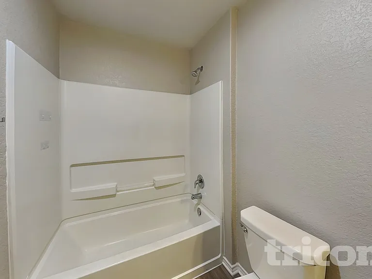 421 Moonvine Way — Photo 13