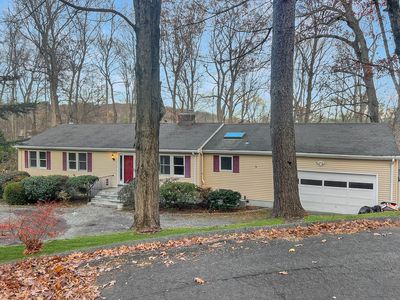 88 Rockridge Lane, Stamford, CT, 06903