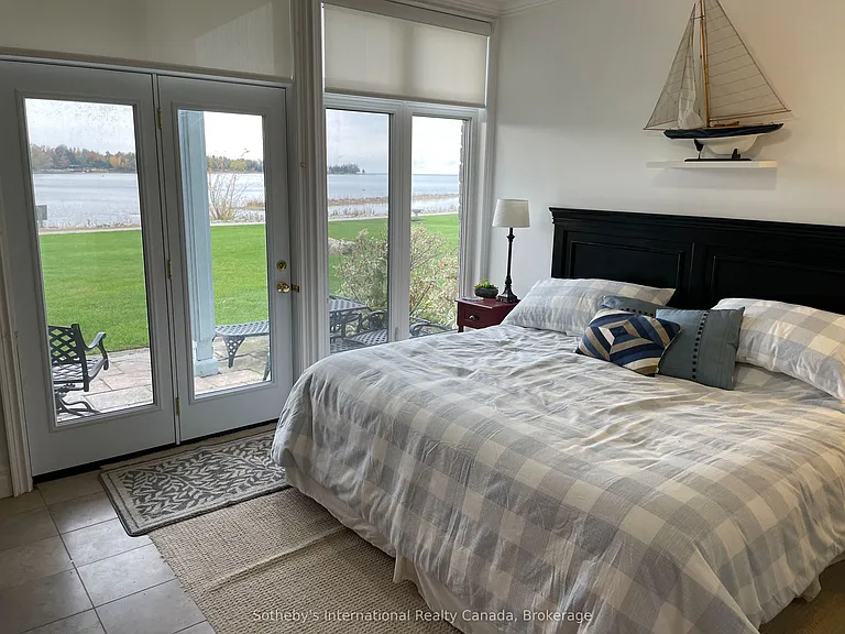 871 Suncrest Cir — Photo 15