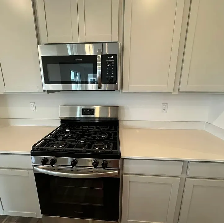 7319 Fallsworth Dr — Photo 2